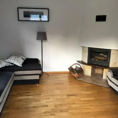 Azyl W Szklarskiej Porębie *